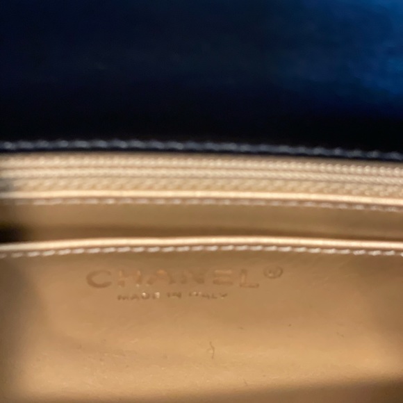 Chanel Pearl Crush Mini - Picture 9 of 15